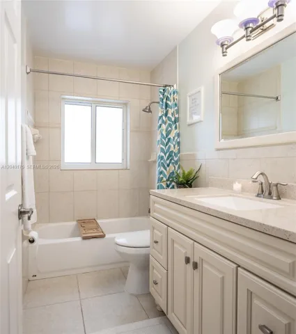 2nd / hall bathroom