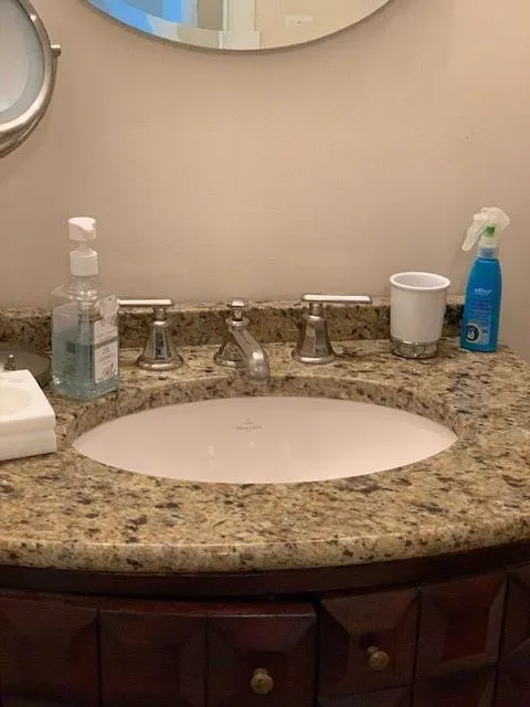 GUEST BATHAROOM
