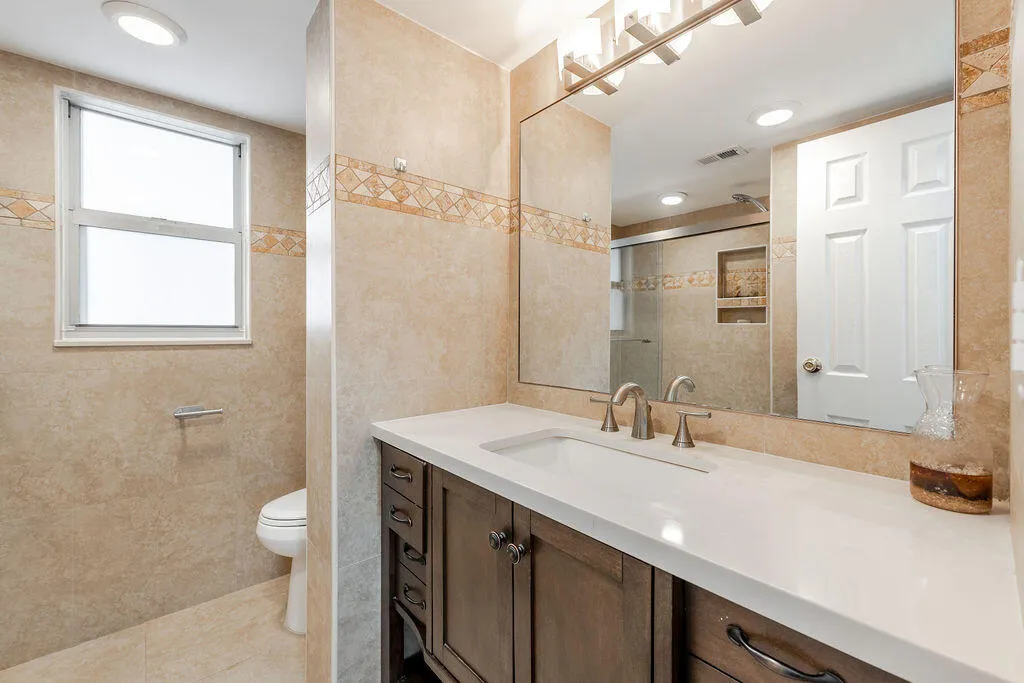 3661ViaPonciana#206LakeWorth-11