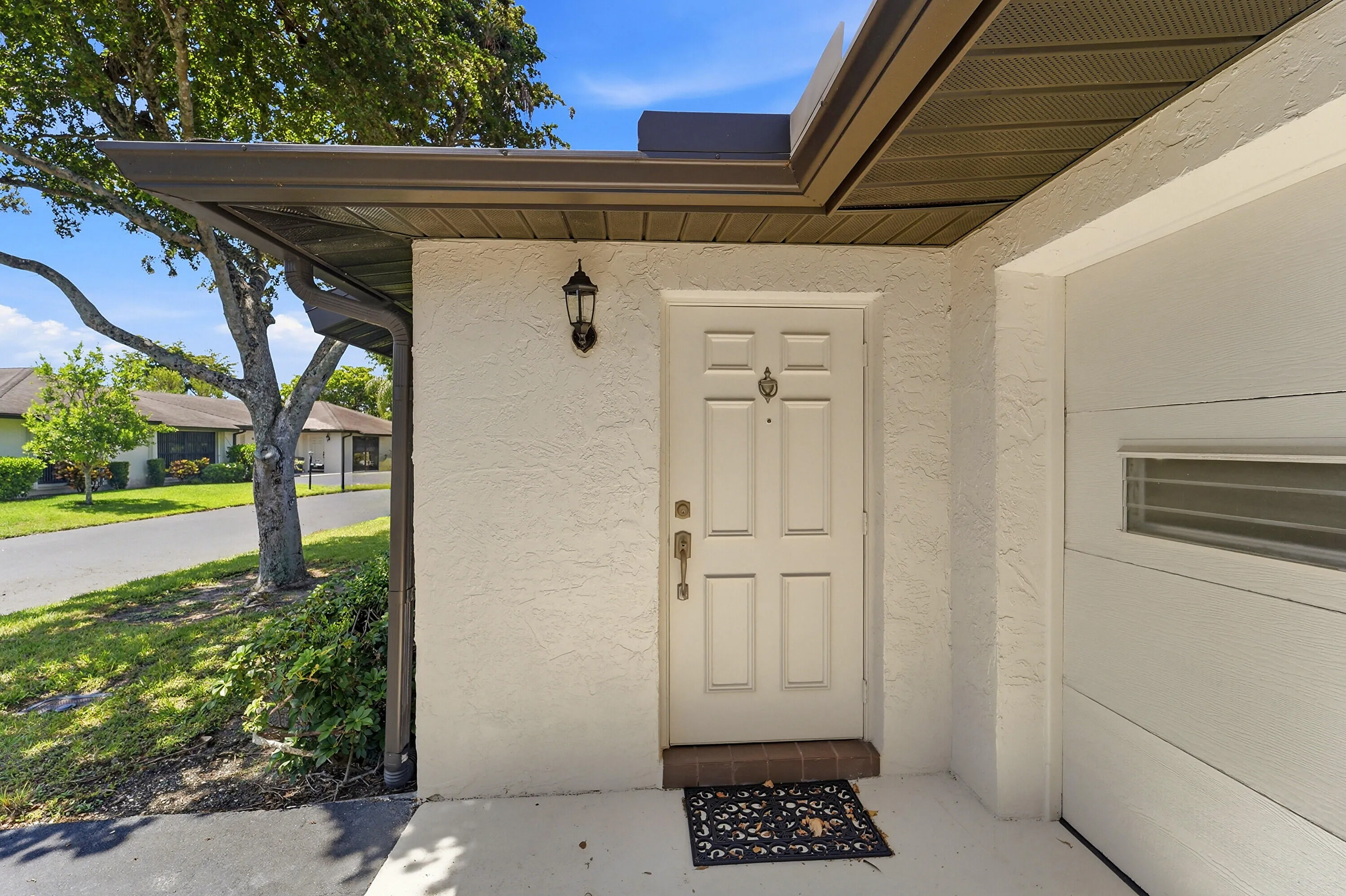 04_exterior entry