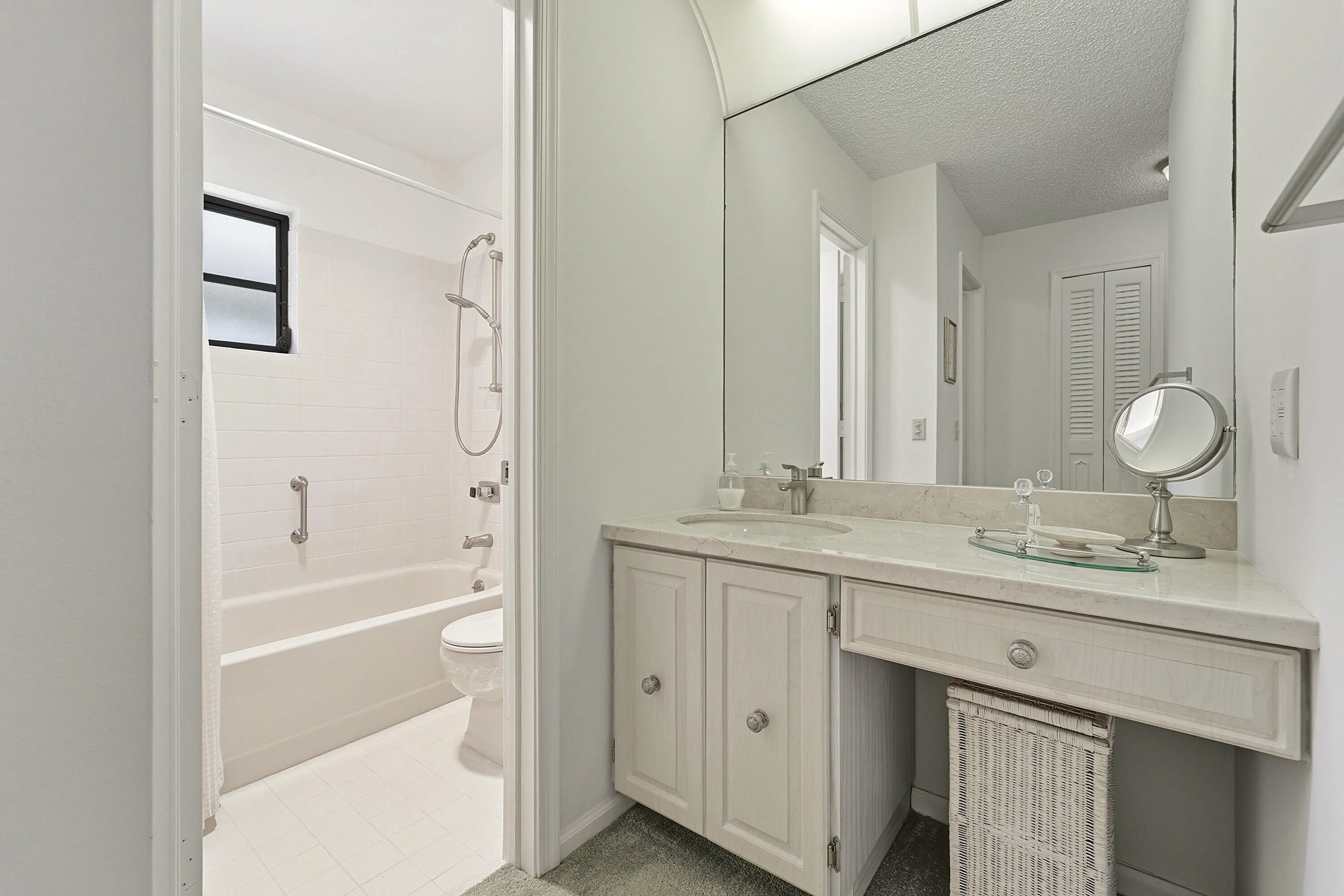 21_primary bathroom