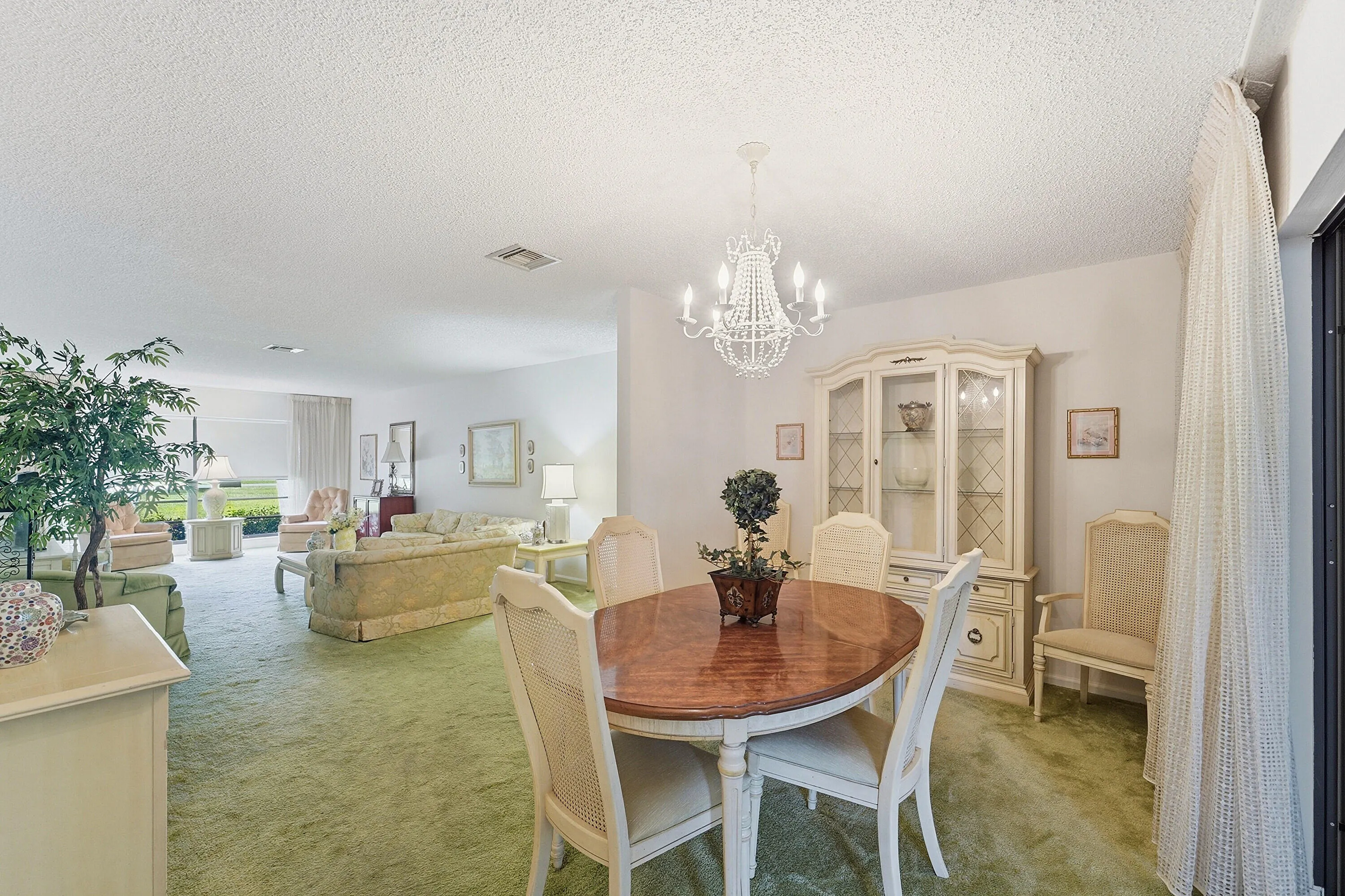 08_dining area