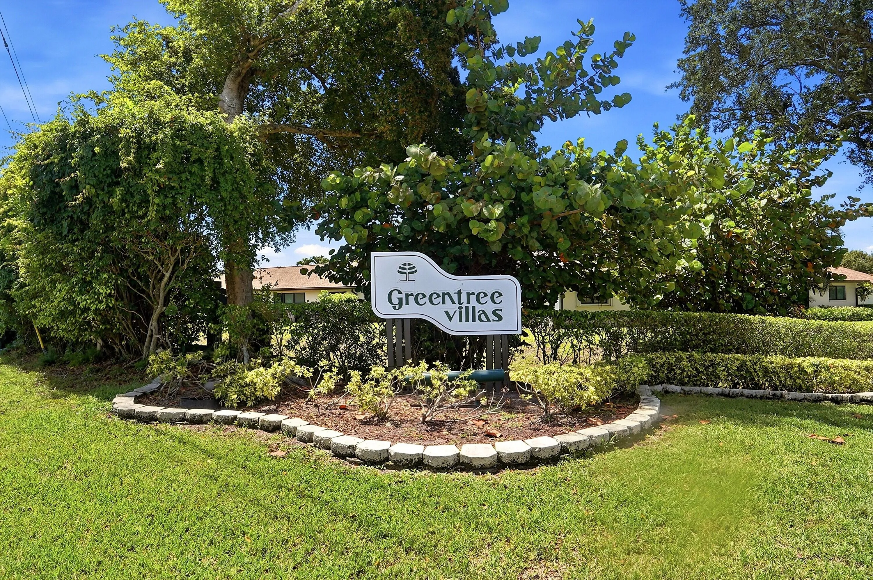 25_community sign