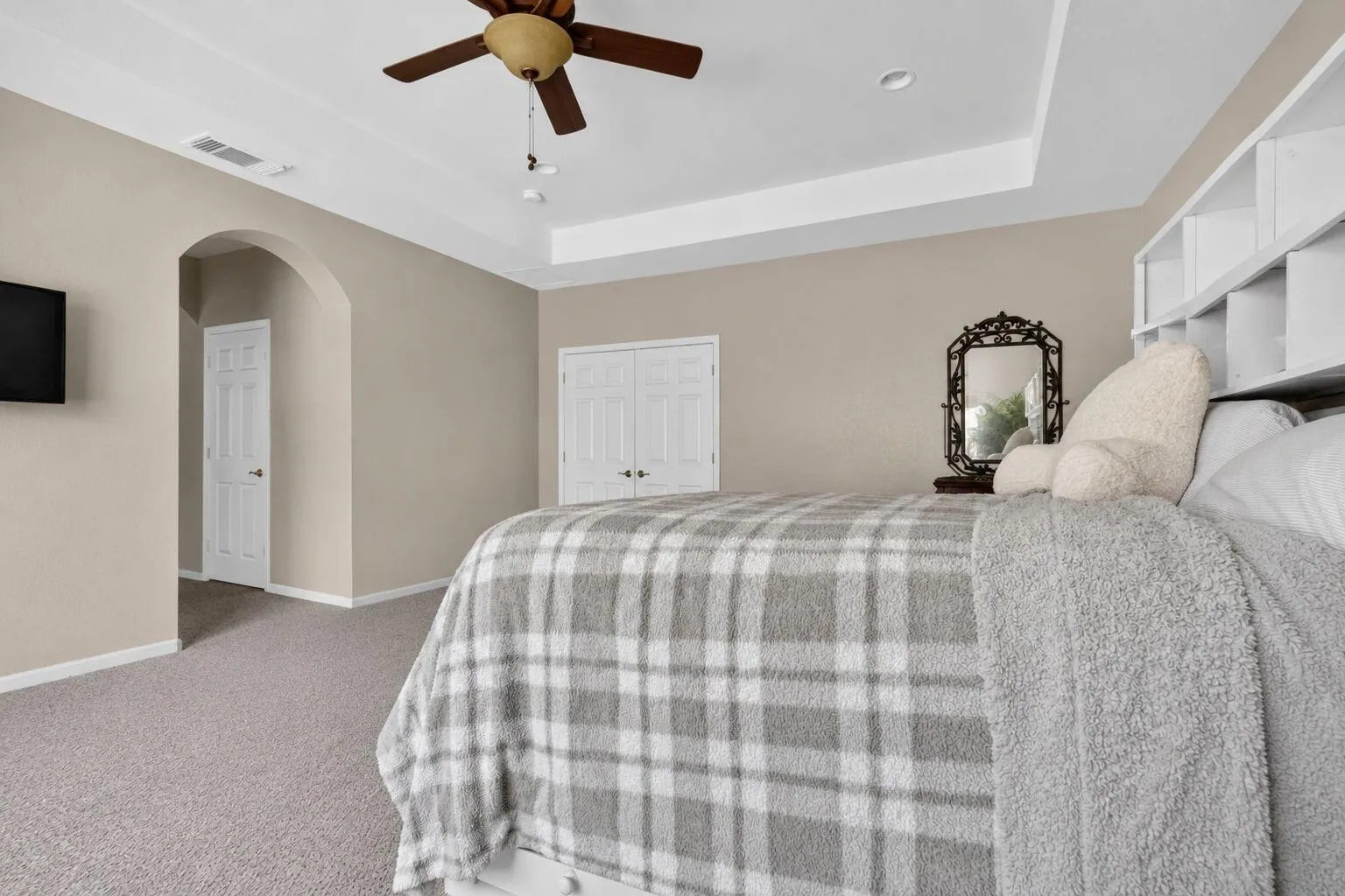 38-web-or-mls-65FE2390-4E0D-4548-BB76-84