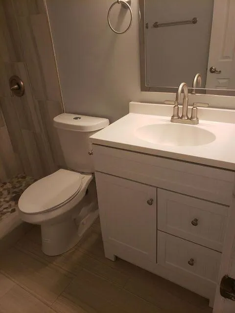 BEDFORD BATHROOM 1