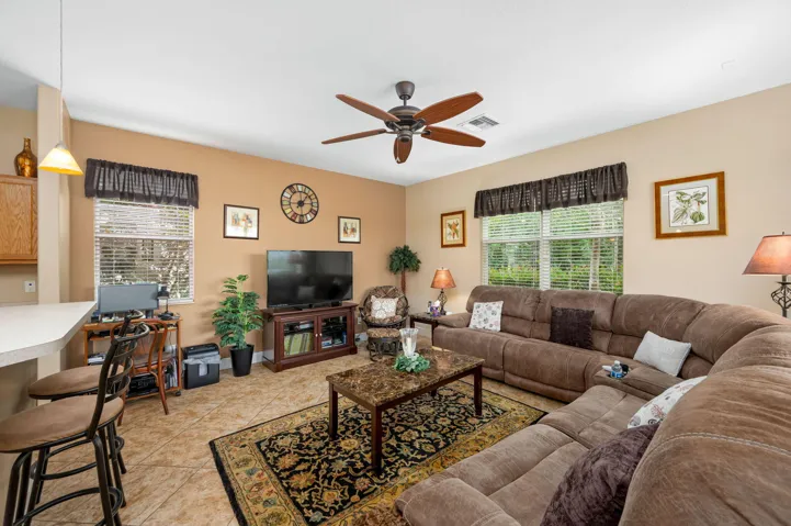 8-web-or-mls-2161 NW Padova St - 8