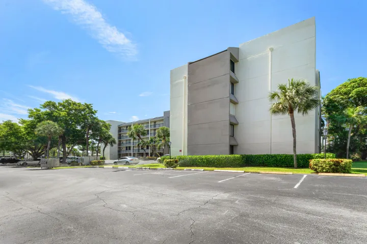 001-1605SouthUSHighway1-M1206-Jupiter-FL