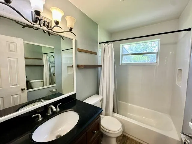 Guest Bathroom-13559 24th court