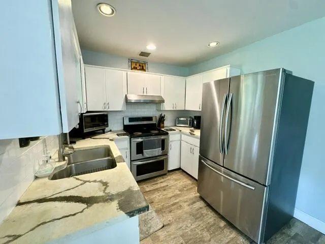 Kitchen-.13559 24th court