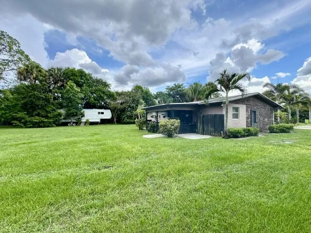 Side of Home.-13559 24th court