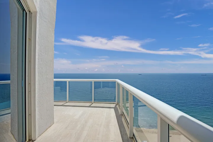 Master Bedroom Balcony View