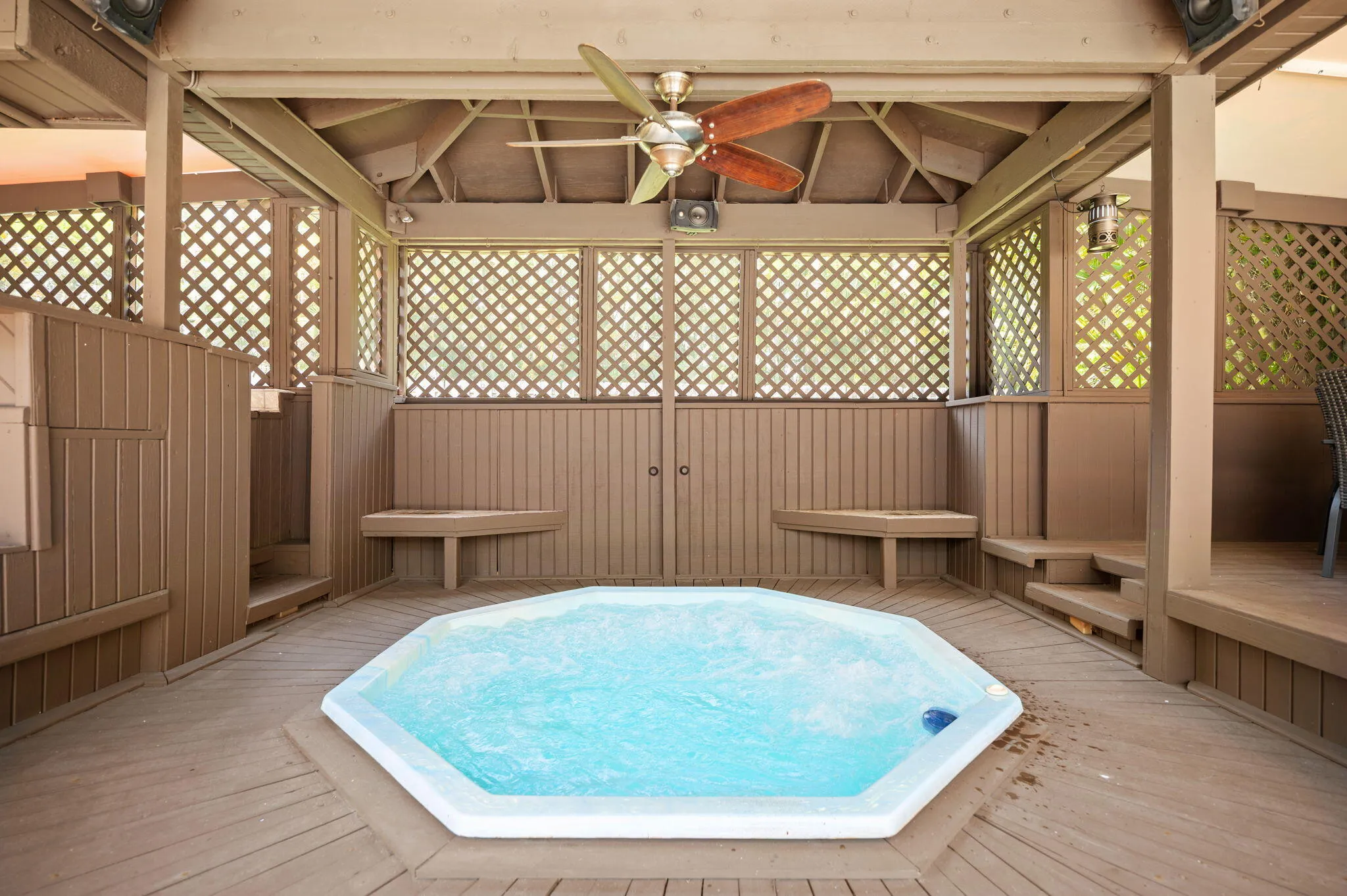 29-web-or-mls-22416-swordfish-dr
