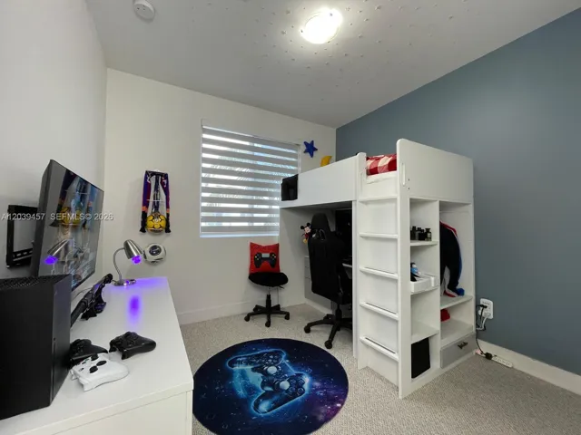 Photo 37