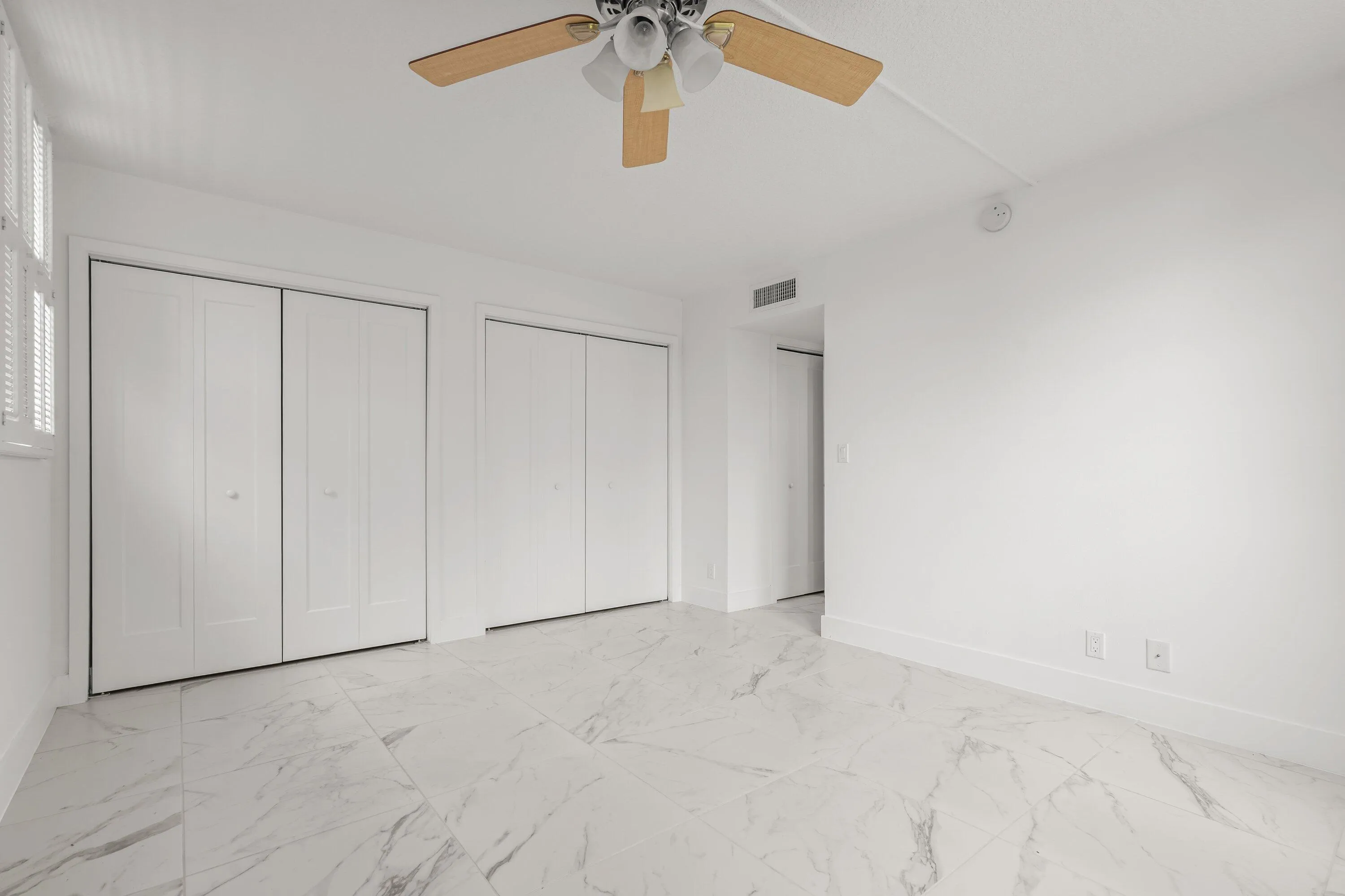 020-3090HolidaySpringsBoulevard-109-Marg