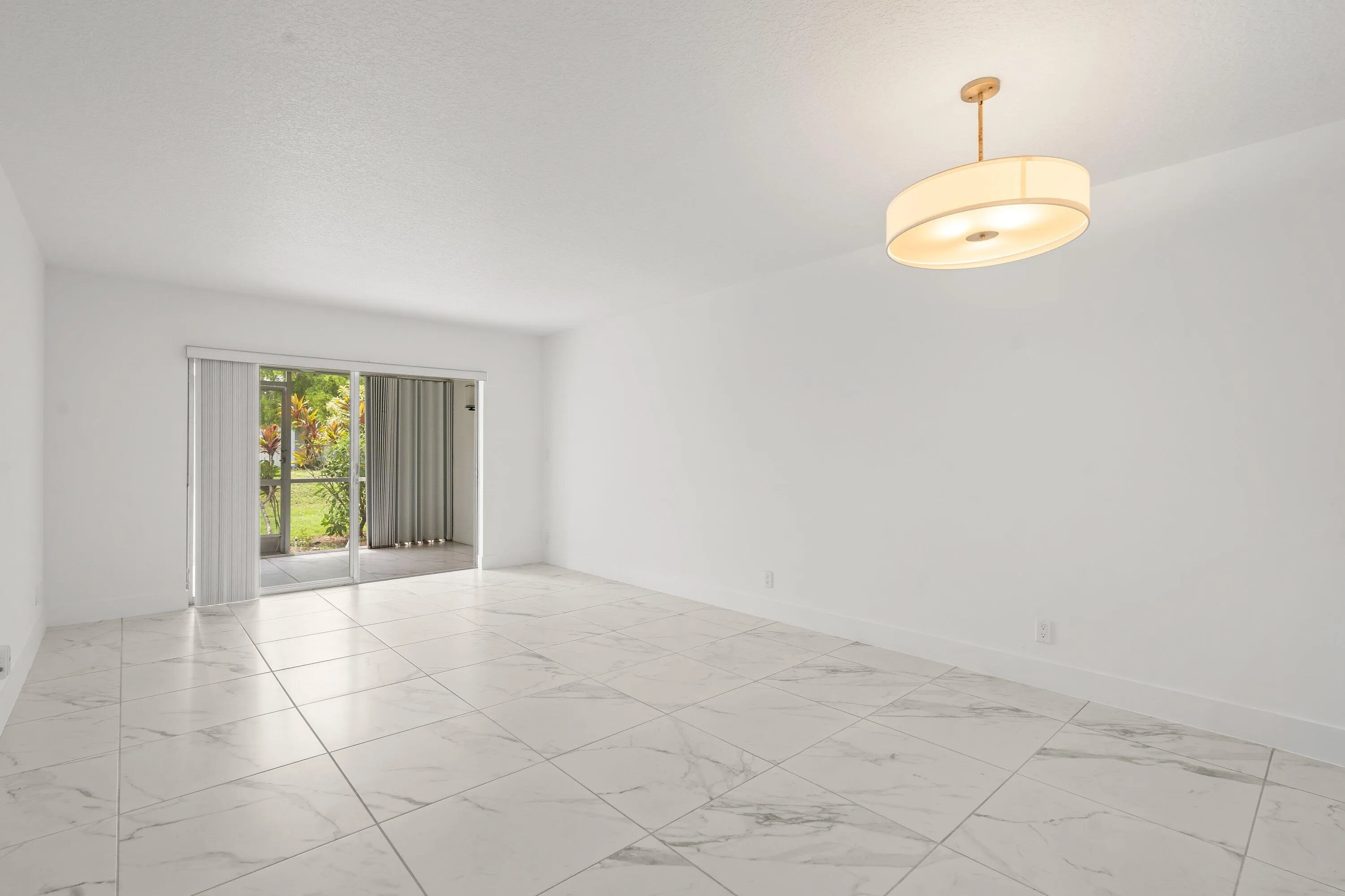 008-3090HolidaySpringsBoulevard-109-Marg