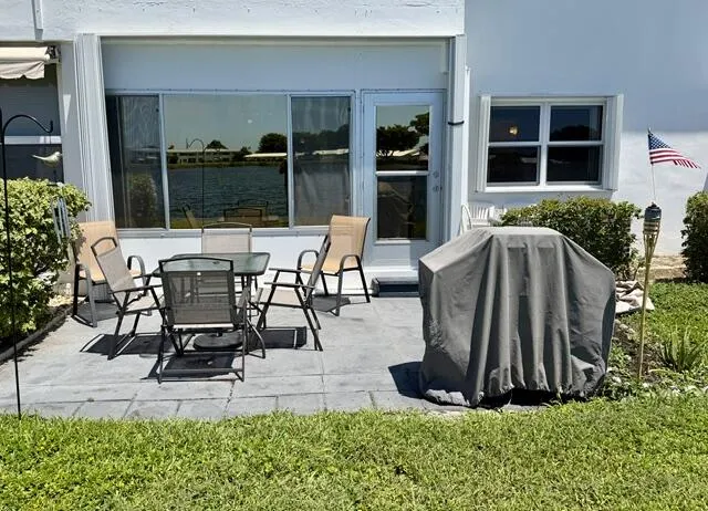 Great Patio w/ BBQ