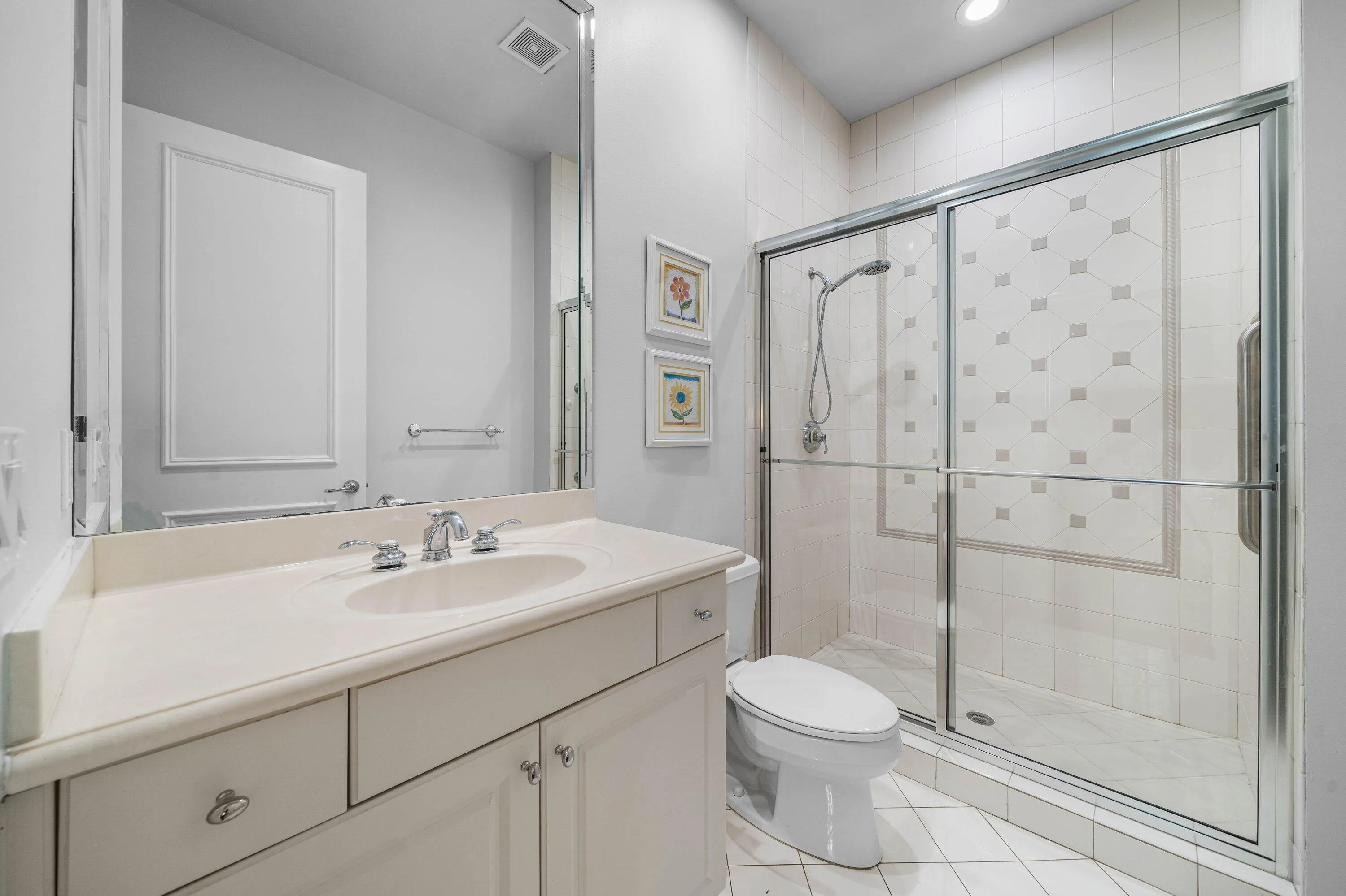 6411 Bathroom 4