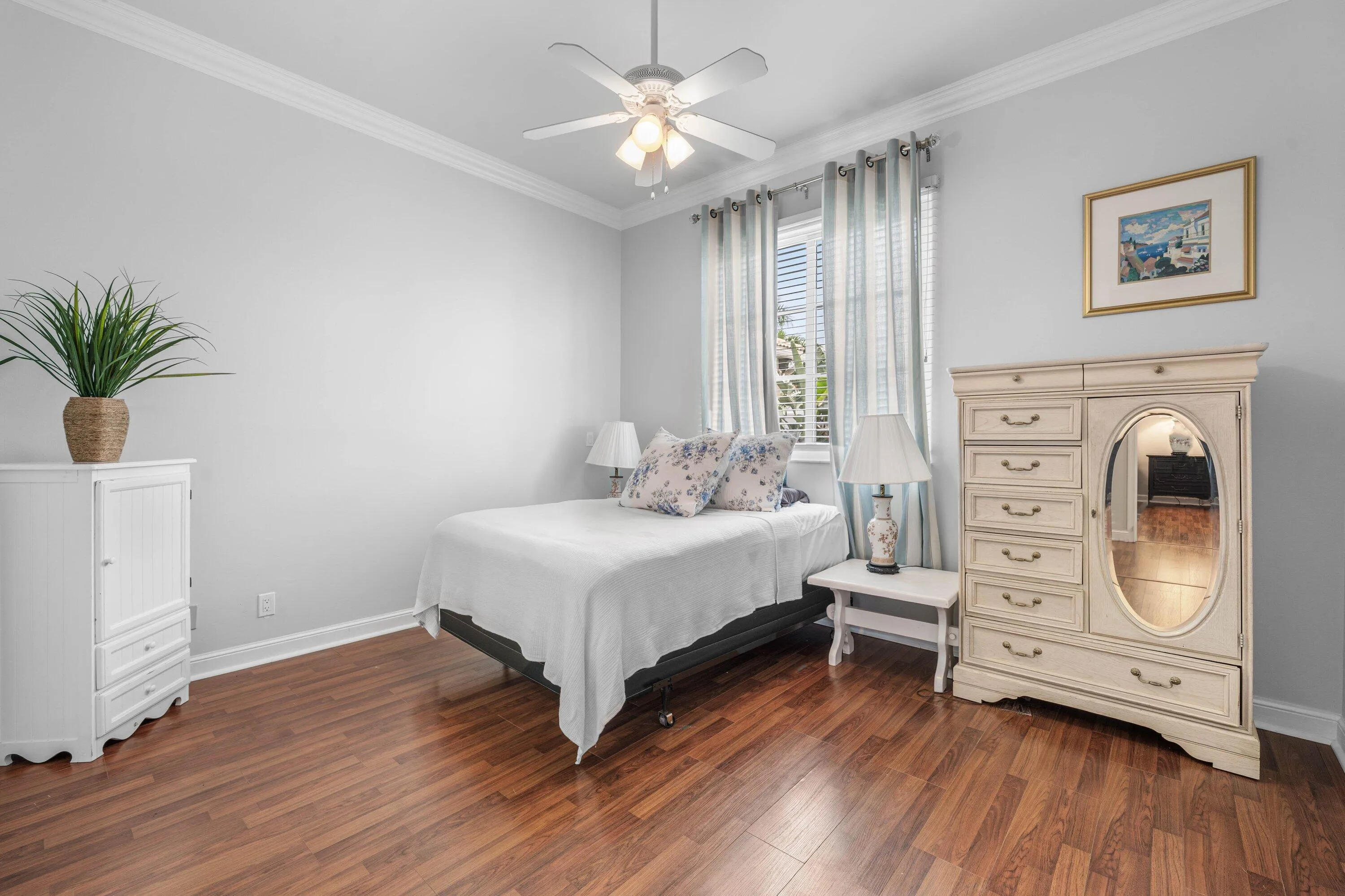 6411 Bedroom 4