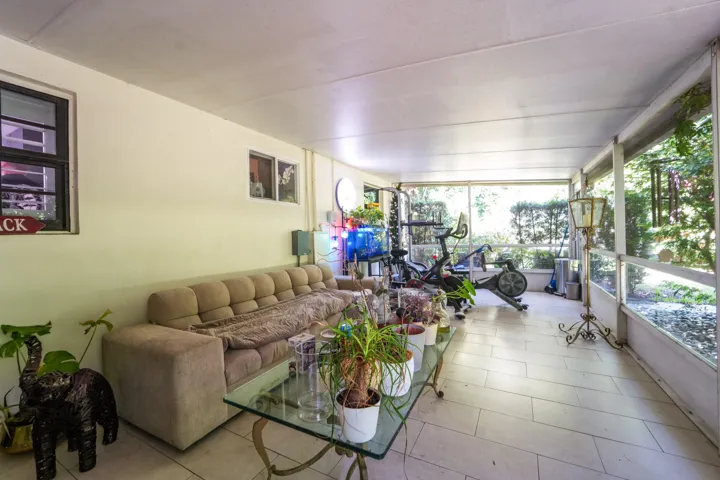 722 Greenbriar dr o-1