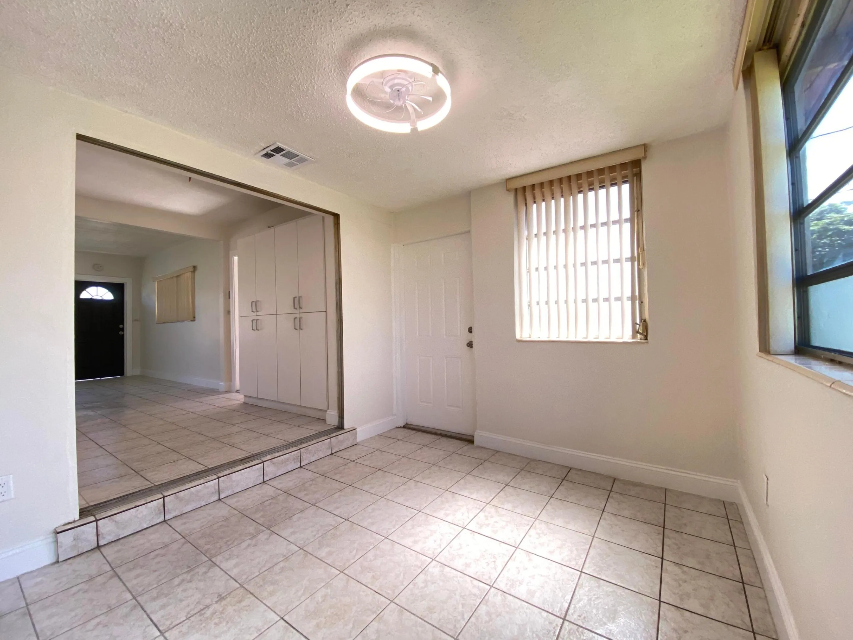 Den-Multi-use Bonus Room
