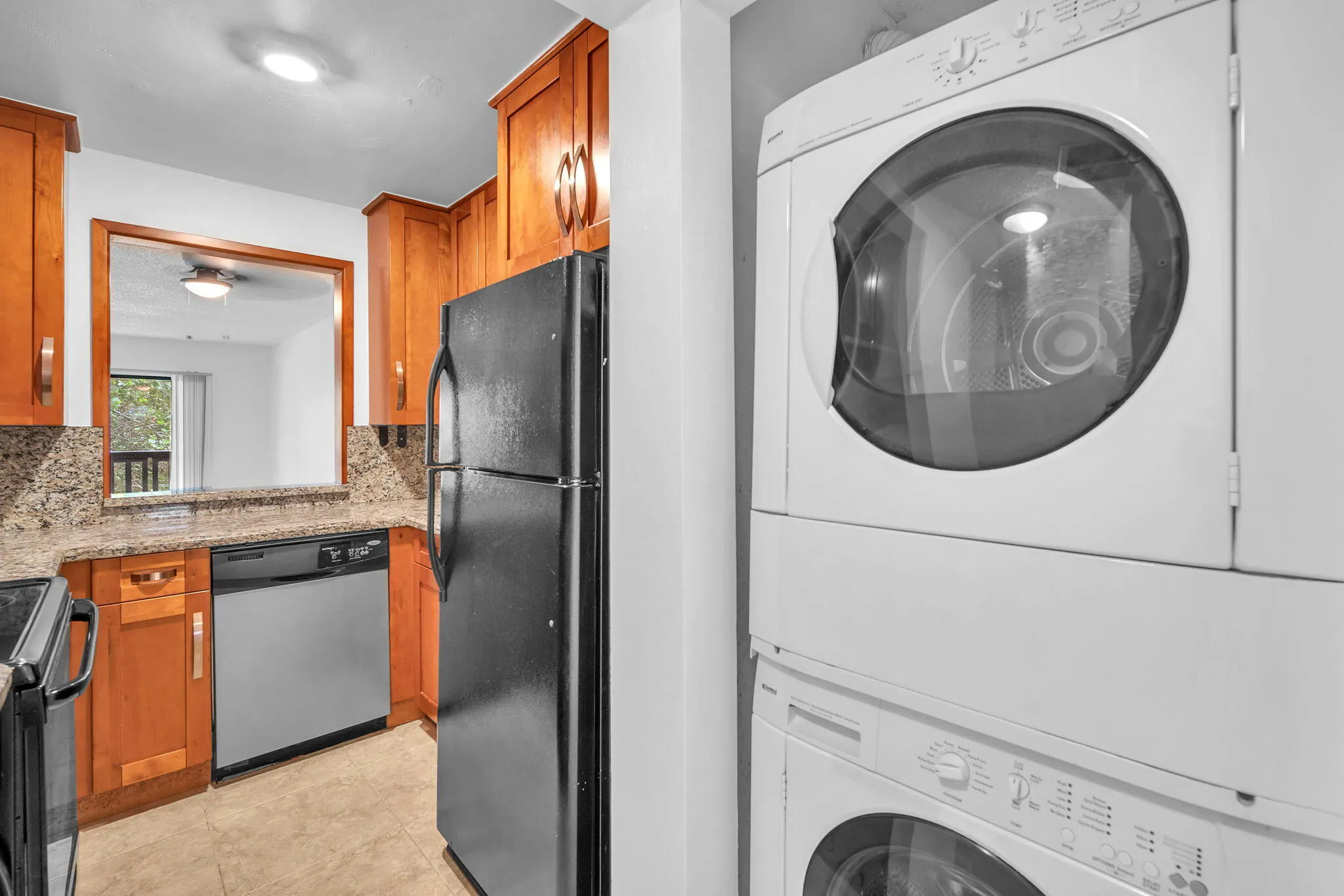 Kitchen/Laundry