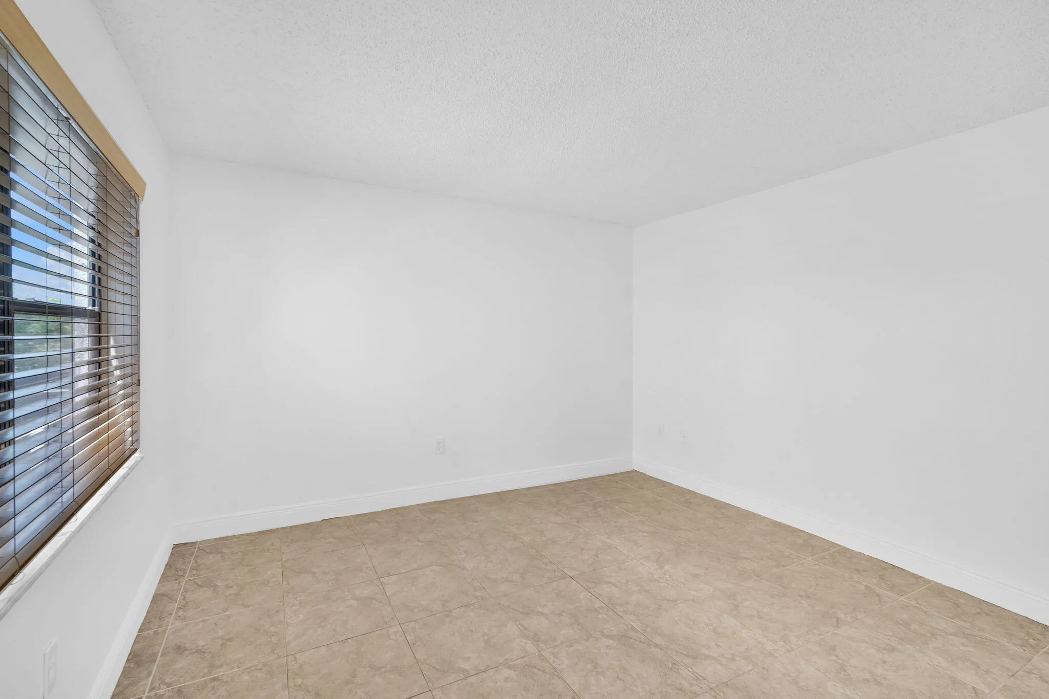 Second bedroom with wall to wall closet