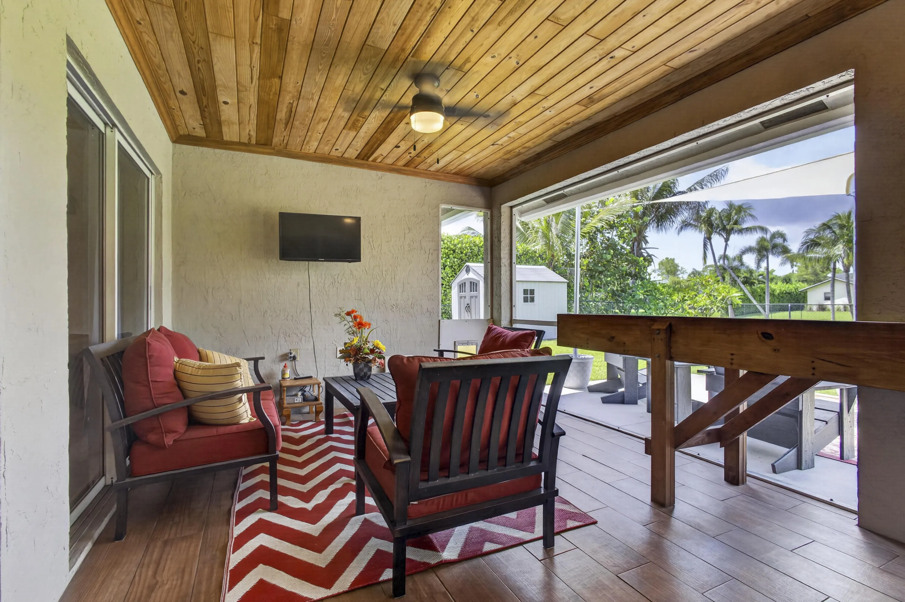 Screened in Patio
