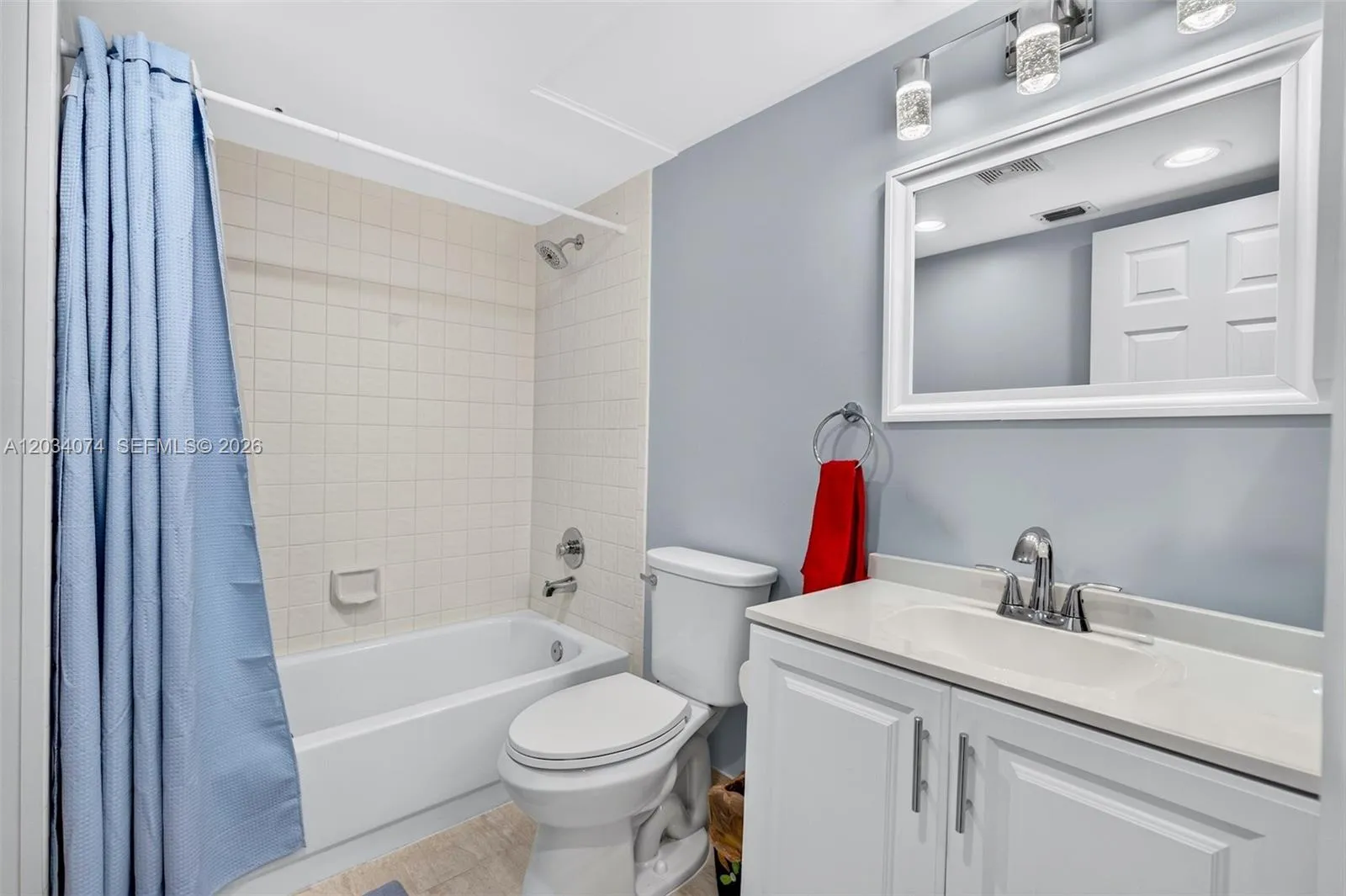 2nd Bathroom