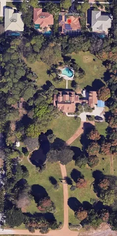 Backs onto 5 Acre Estate