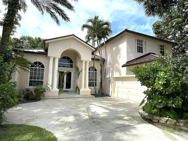 Front of House/Garage