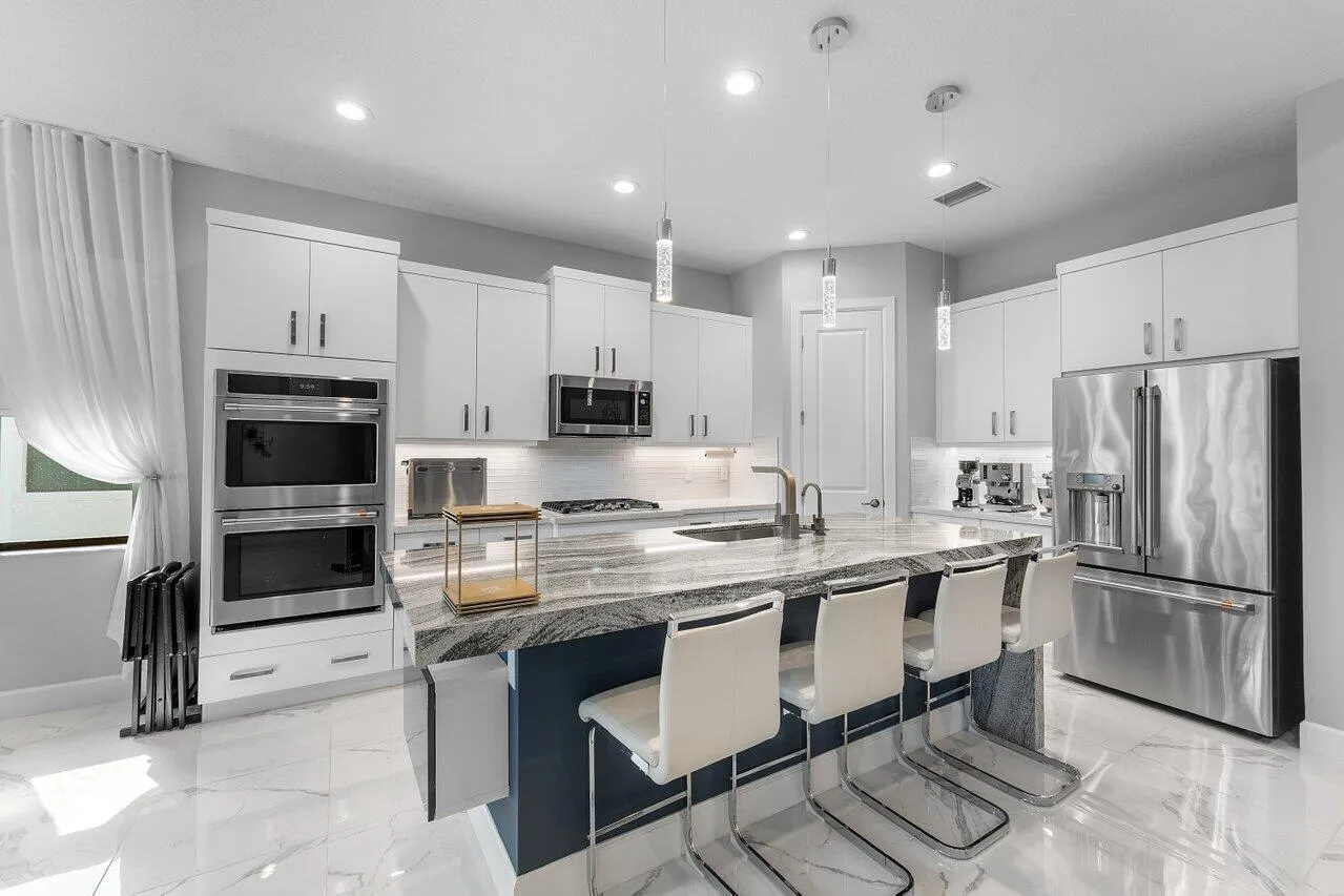 008-9131GrandPrixLane-BoyntonBeach-FL-33