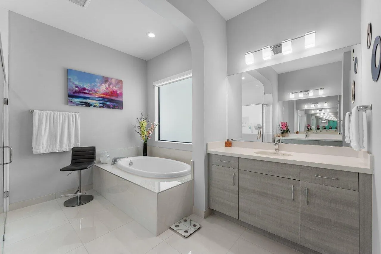 026-9131GrandPrixLane-BoyntonBeach-FL-33