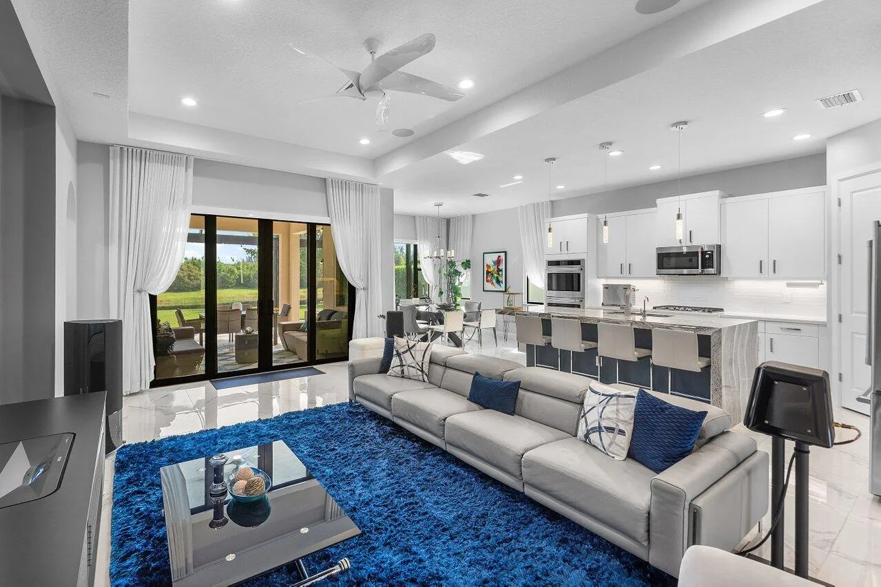 014-9131GrandPrixLane-BoyntonBeach-FL-33