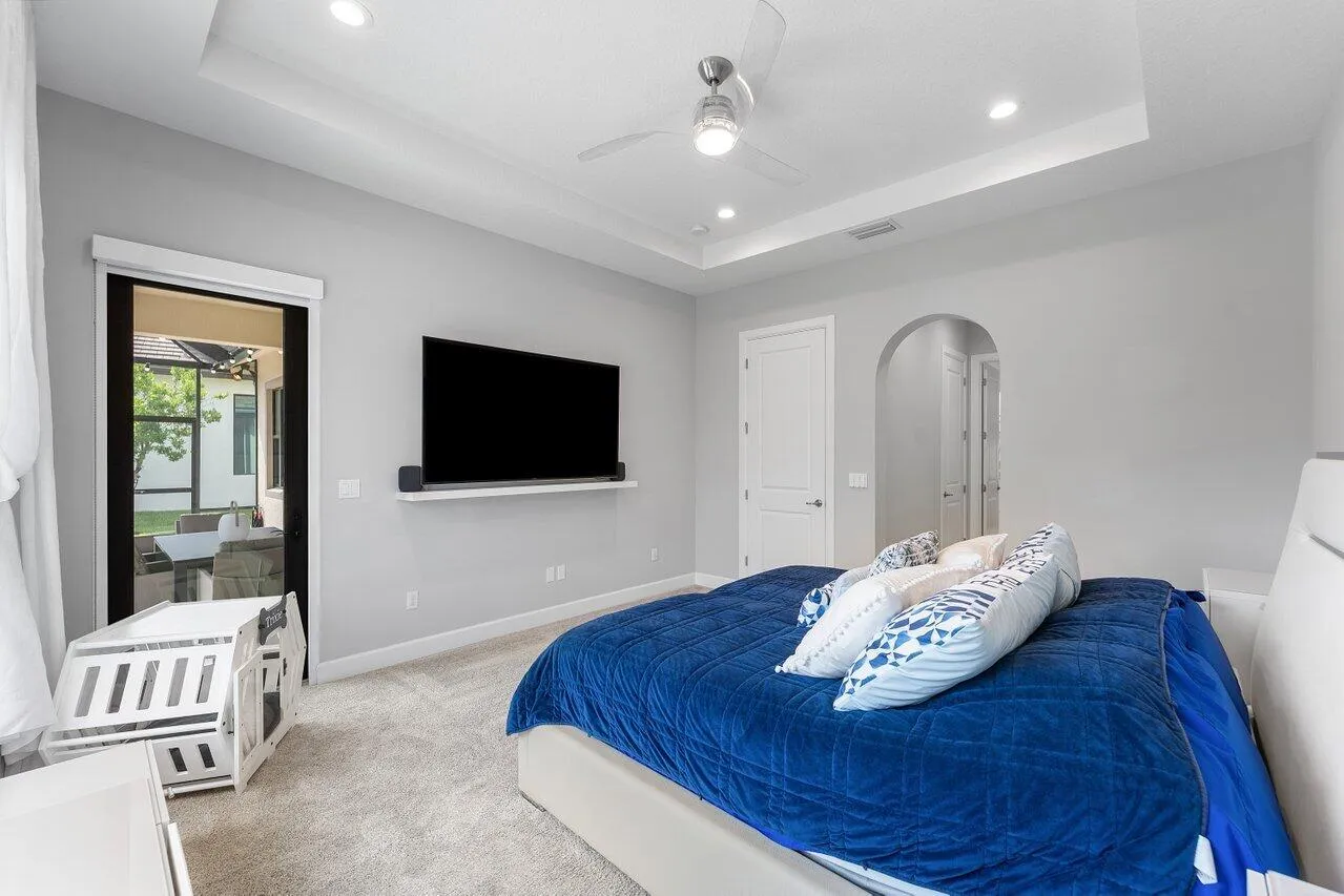 023-9131GrandPrixLane-BoyntonBeach-FL-33