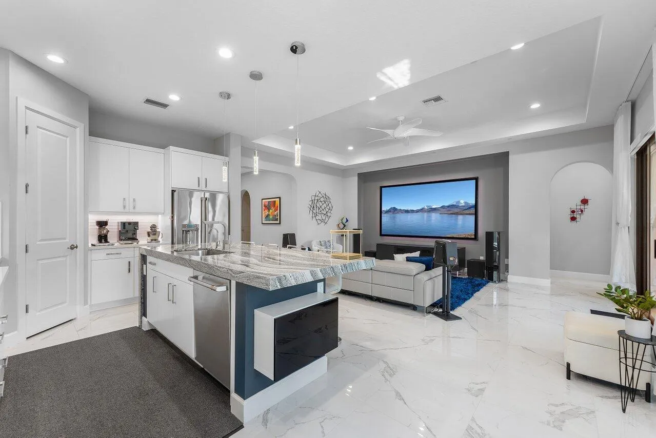 011-9131GrandPrixLane-BoyntonBeach-FL-33