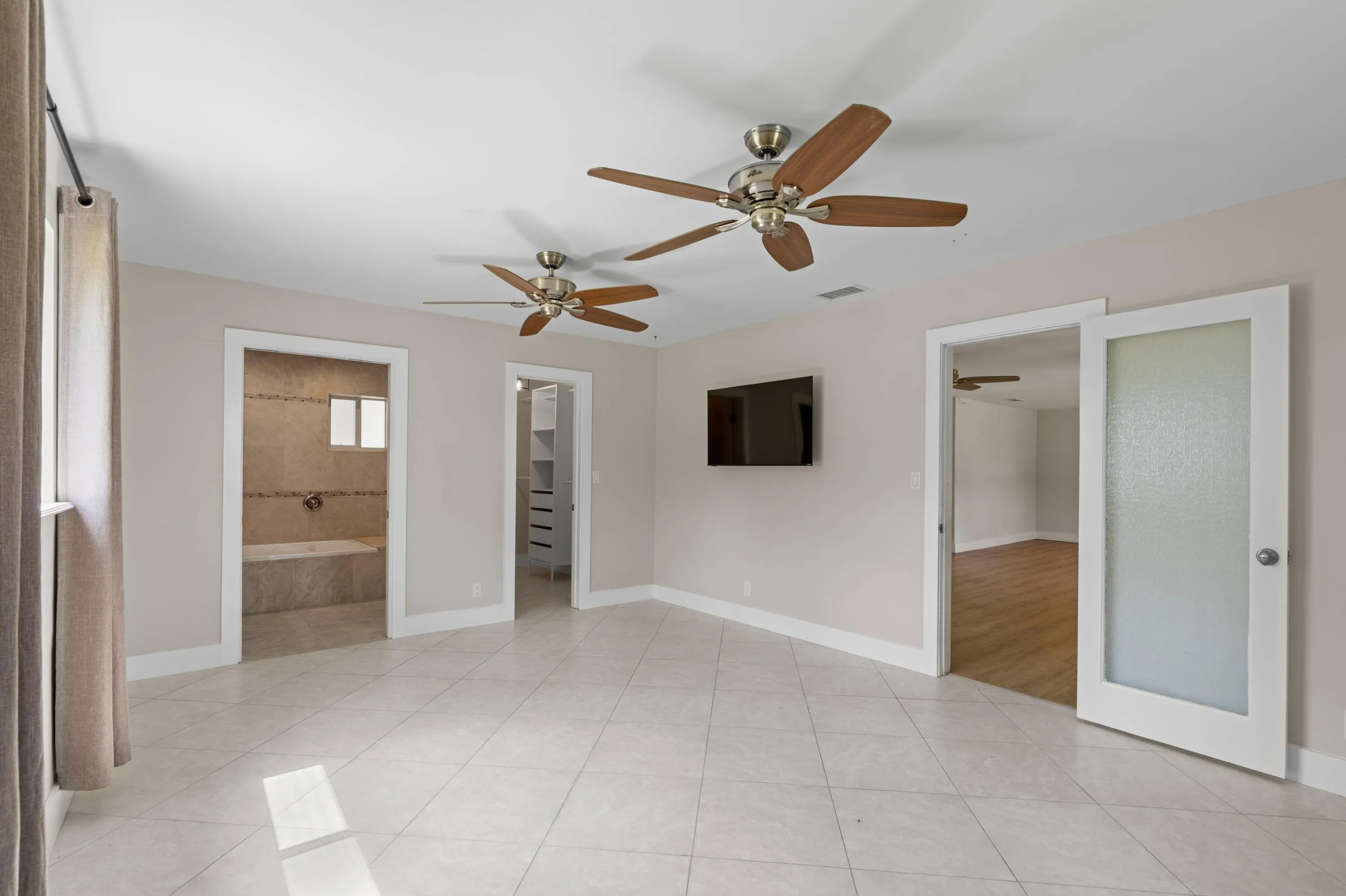4100 NW 7th Street - Primary 2