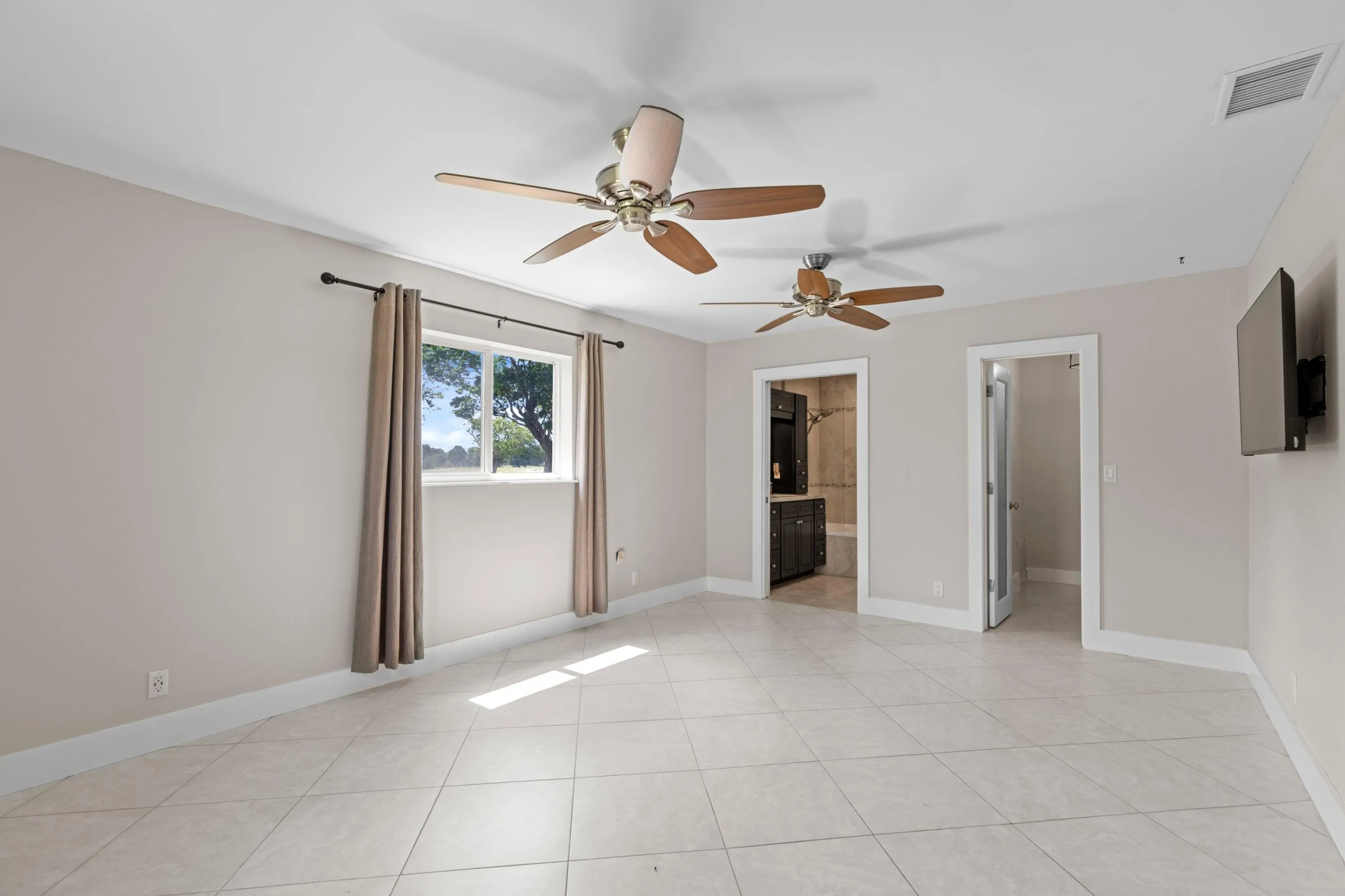 4100 NW 7th Street - Primary 1