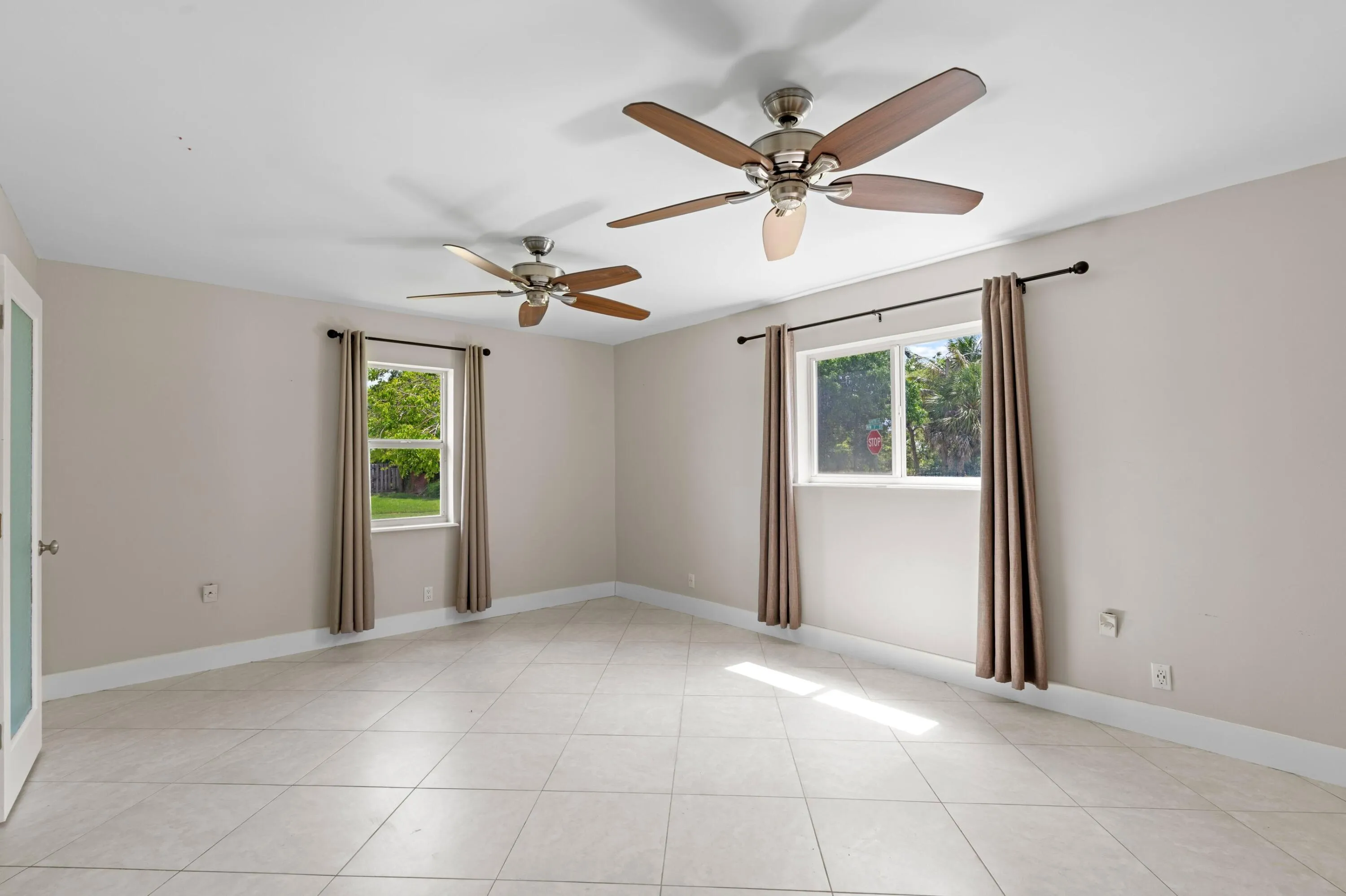 4100 NW 7th Street - Primary 3