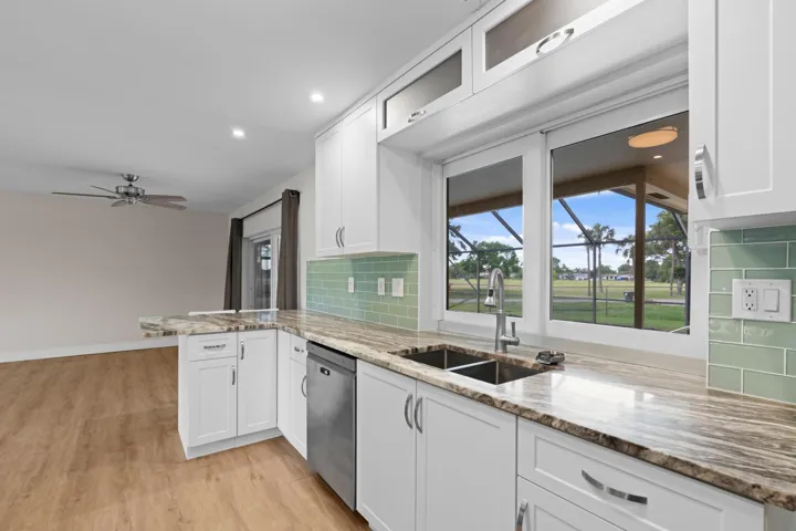 4100 NW 7th Street - Kitchen 4