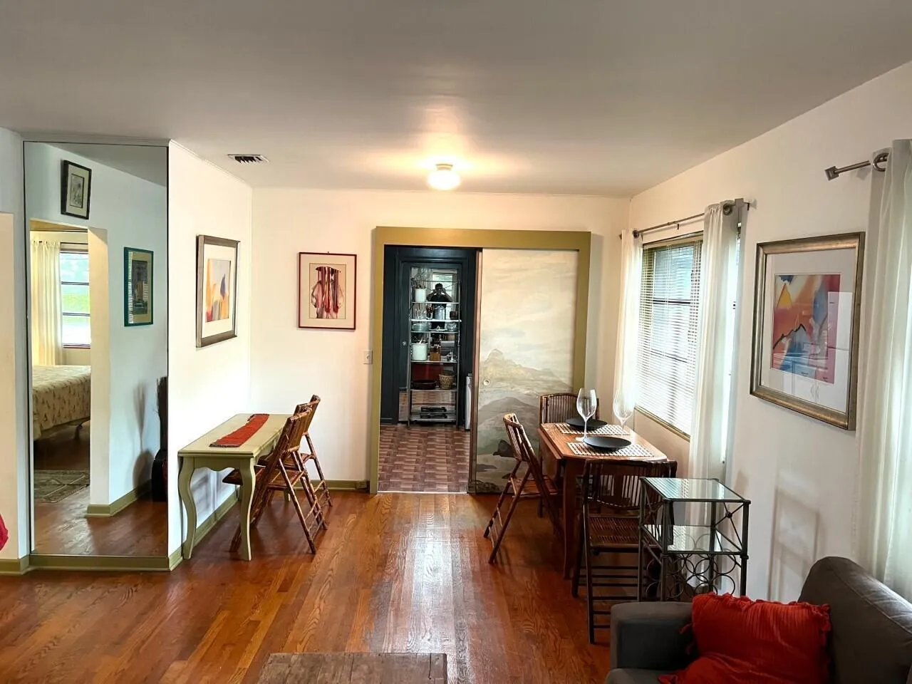 Living dining