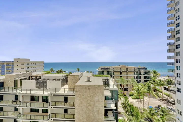 12 Balcony view, view 1