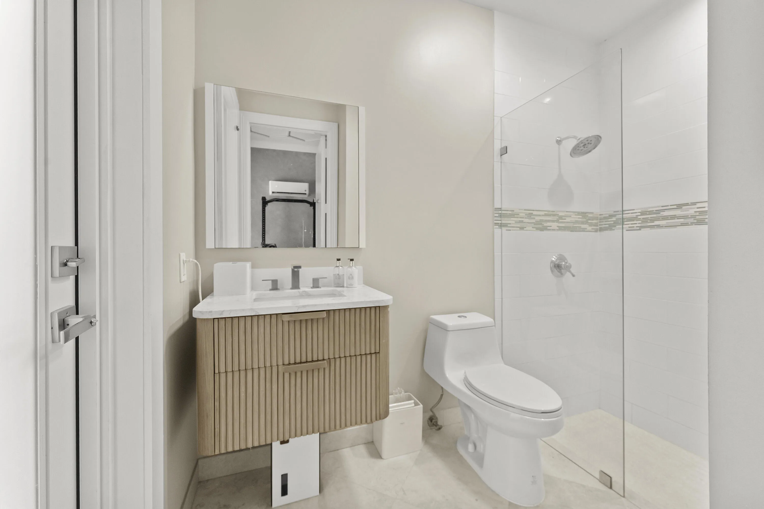 3156 NW 61st st-34