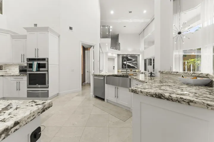3156 NW 61st st-13