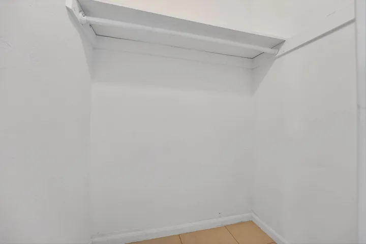 Walk-in closet