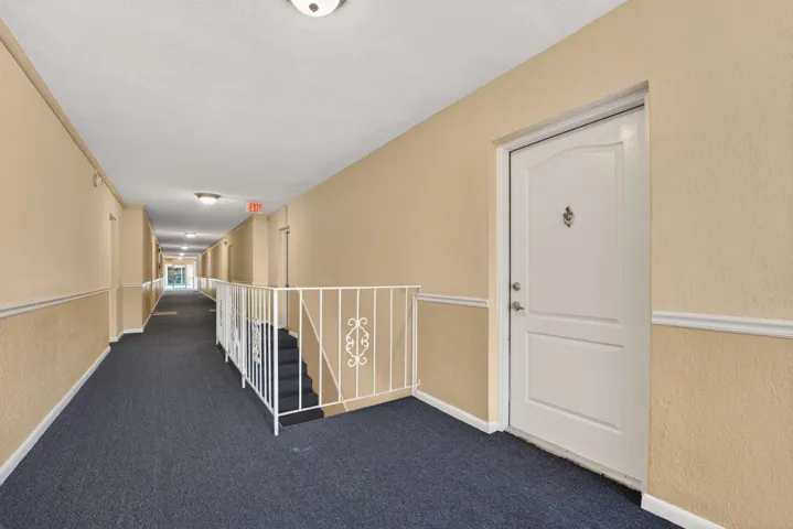 HALLWAYS - CARPET