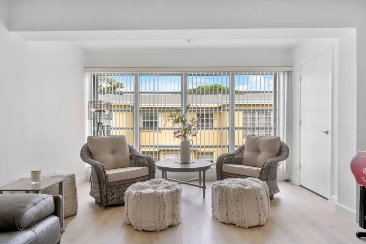 Sitting Area