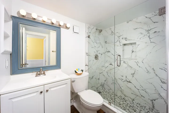 9800 S Ocean Drive #415-19