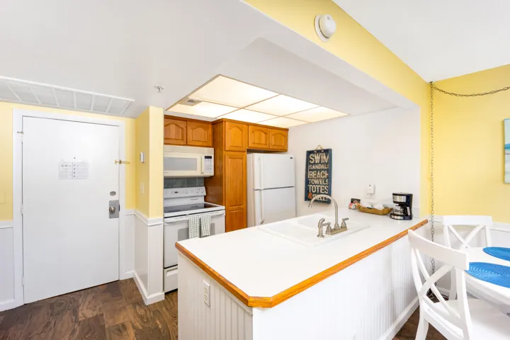 9800 S Ocean Drive #415-9