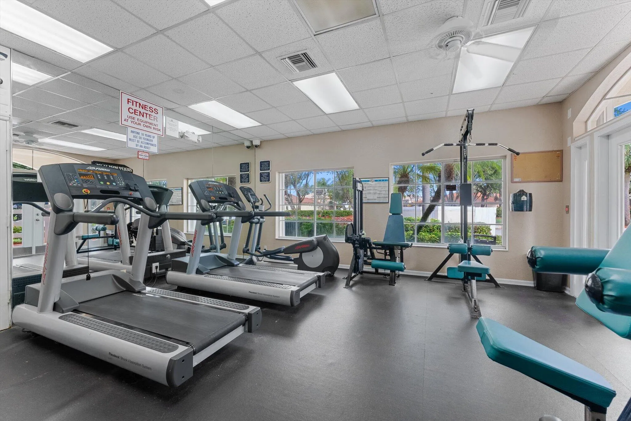 54-6422 egret ave-54