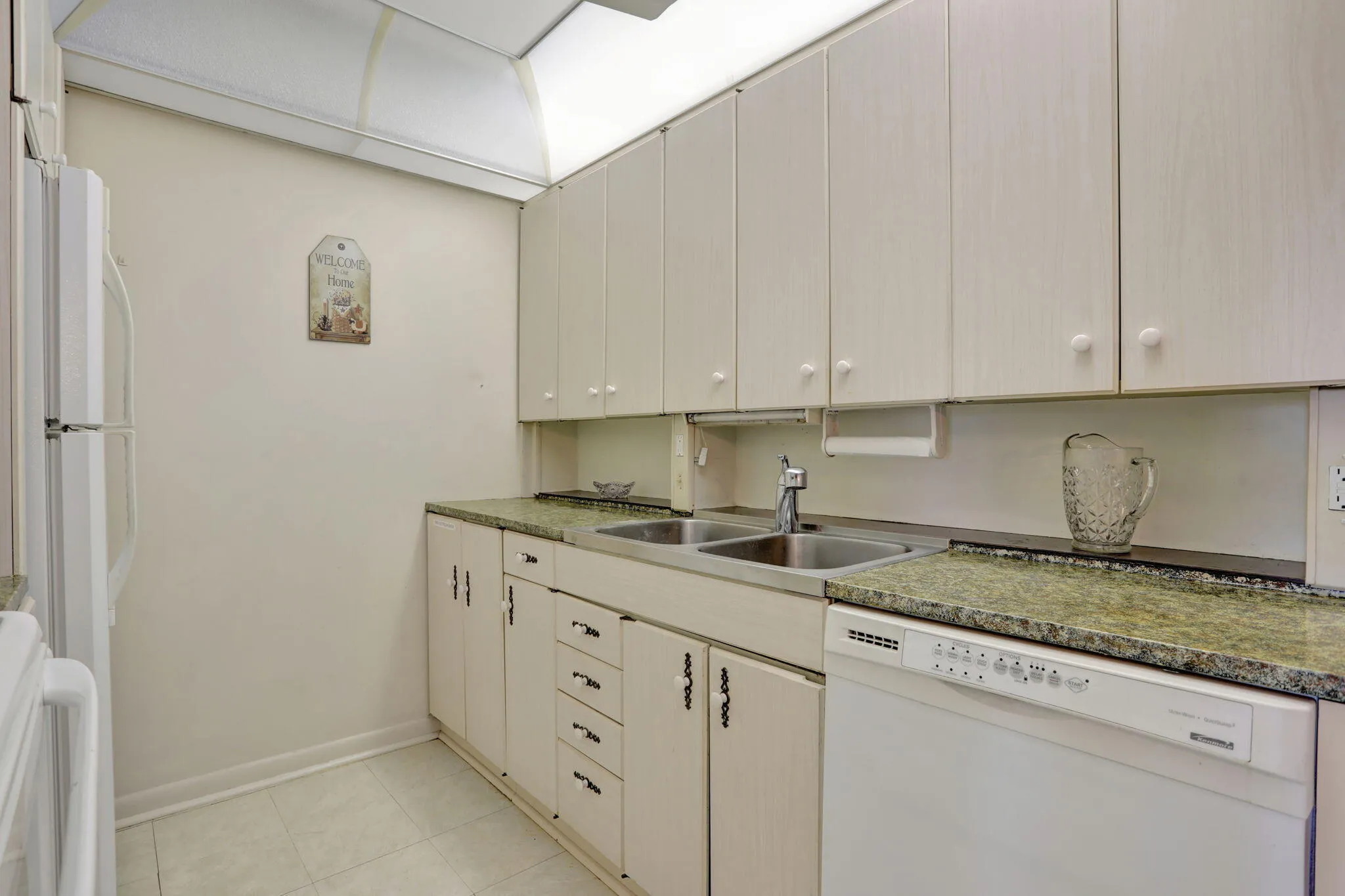 432 GRANTHAM B 1BR/2BA